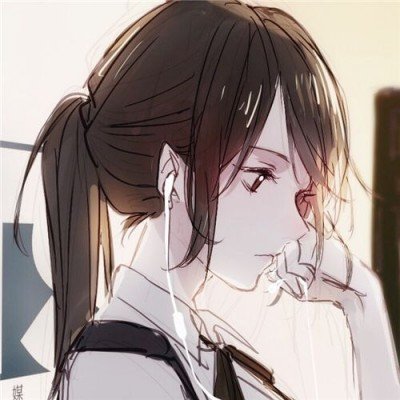 退货女孩演出当天曾说礼服有问题